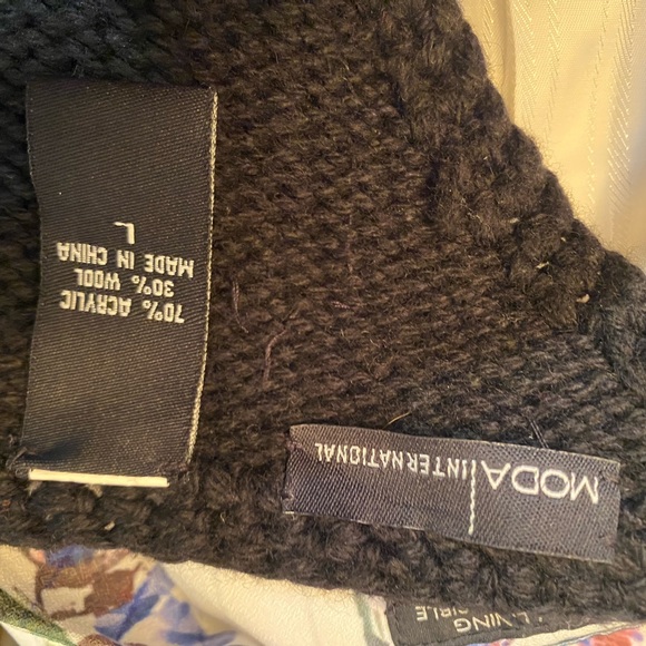 MODA International Black Sequin Open Back Sweater - Picture 16 of 16